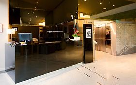 巴塞羅那雅典娜公寓式酒店